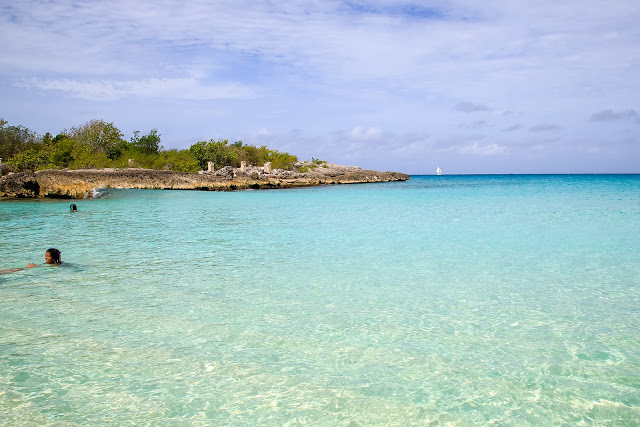 Mullet Bay St. Maarten