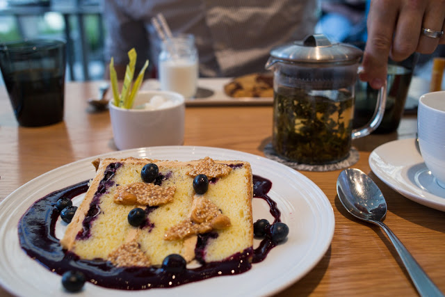 Peanut Butter Blueberry Crunch Cake Untitled